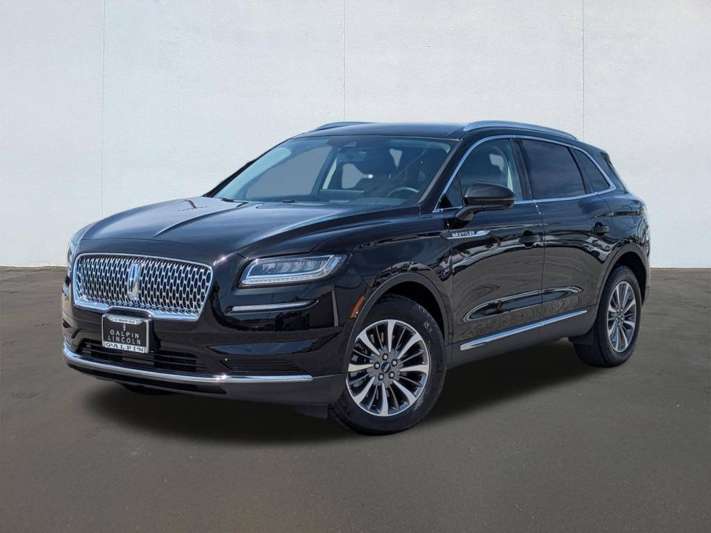 2022 Lincoln Nautilus Standard