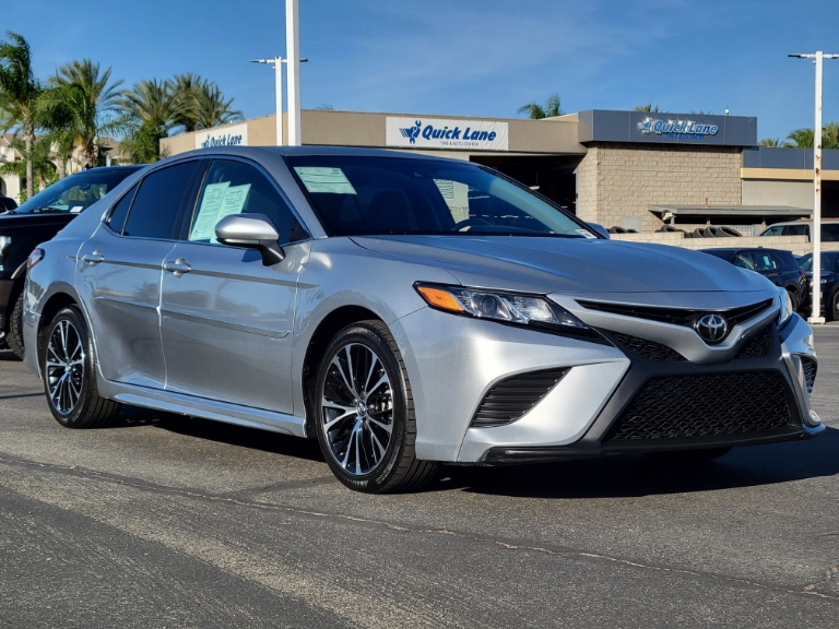 2018 Toyota Camry SE