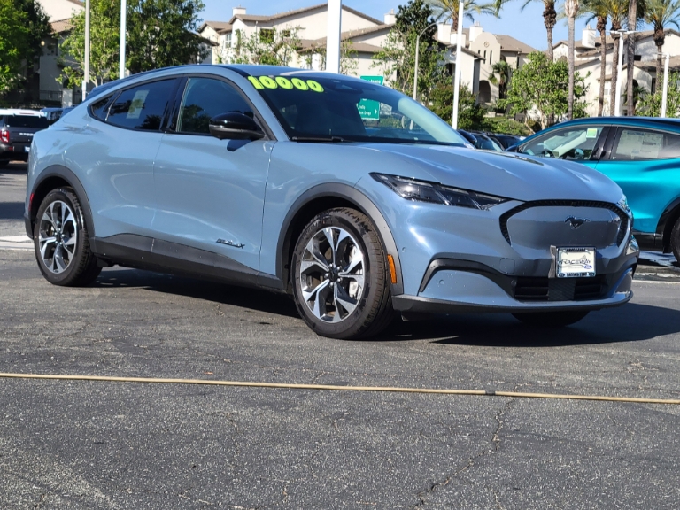 2024 Ford Mustang Mach-E Select