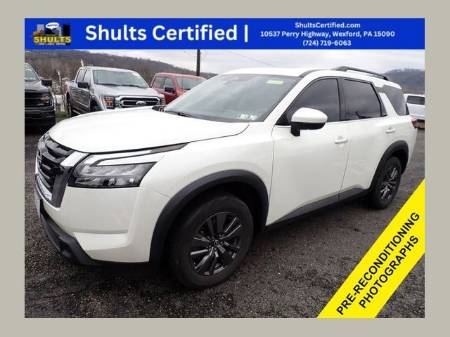 2023 Nissan Pathfinder SV