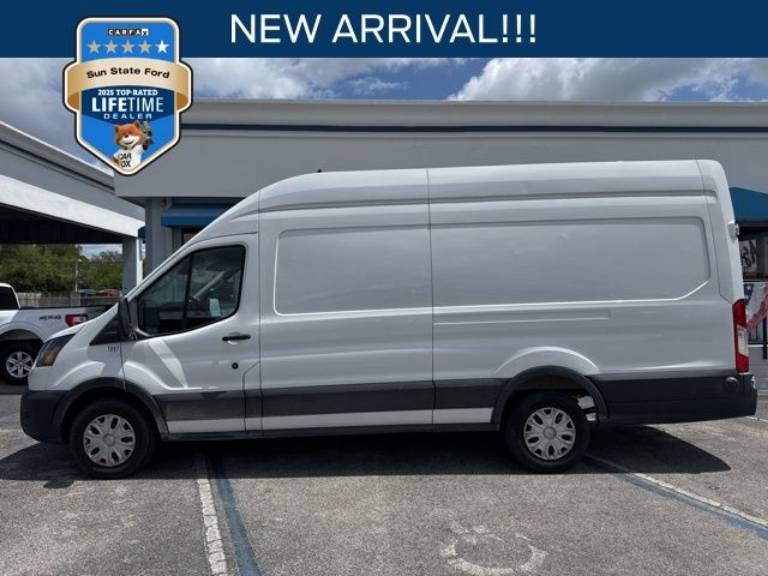 2022 Ford Transit-250 Base