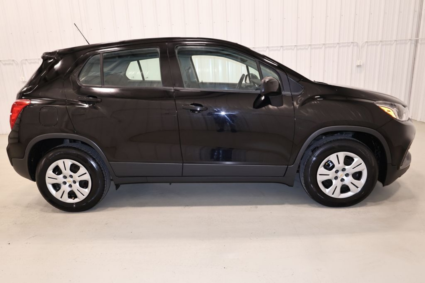 Certified 2018 Chevrolet Trax LS with VIN 3GNCJKSB1JL407003 for sale in Canfield, OH