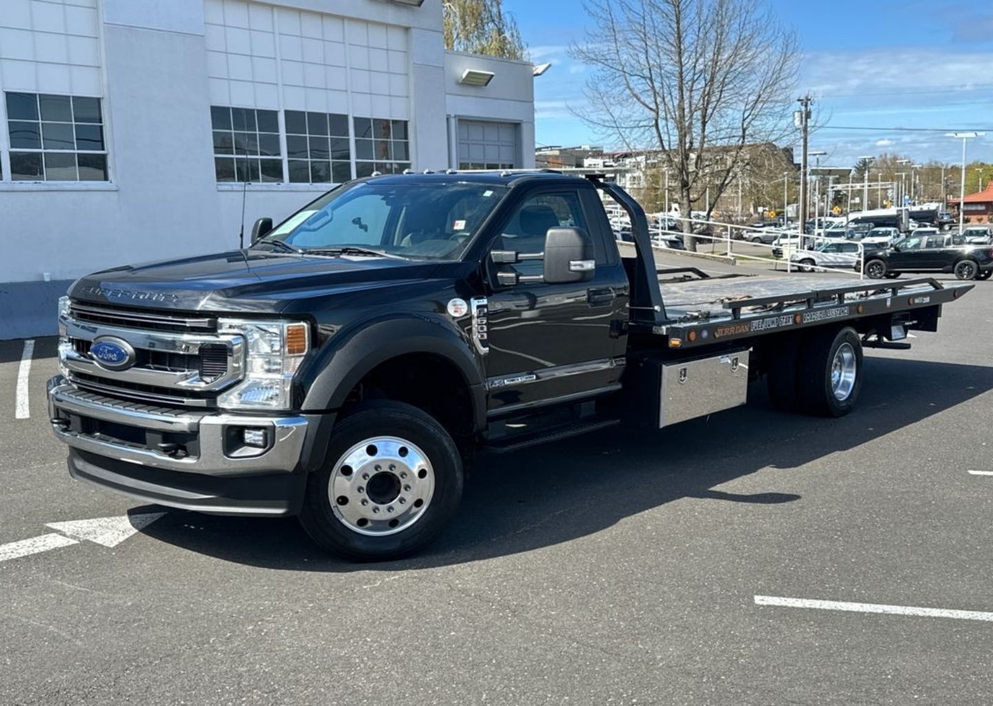 2022 Ford F-600 Super Duty Chassis Cab XLT
