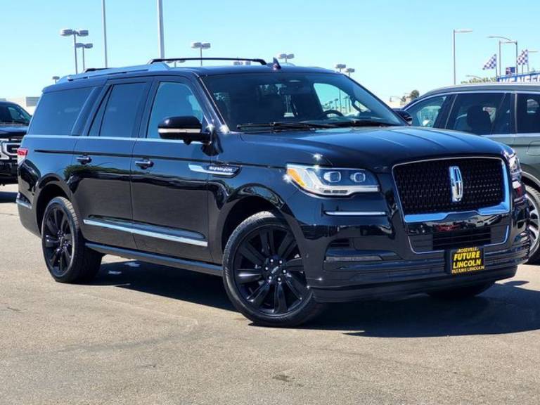 2022 Lincoln Navigator L Reserve
