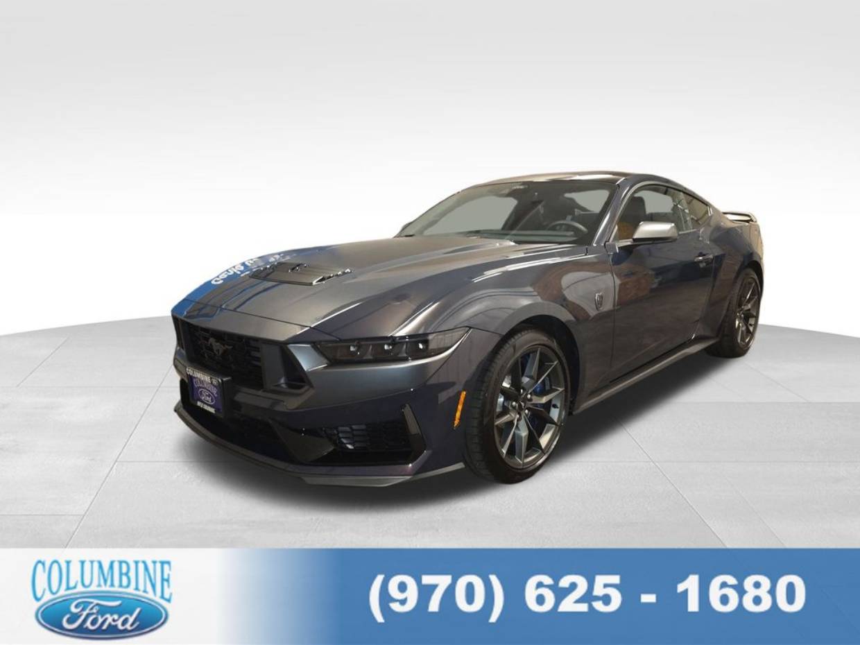 2025 Ford Mustang Dark Horse's photo
