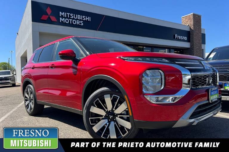 2026 Mitsubishi Outlander SE