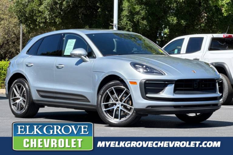 2024 Porsche Macan Base