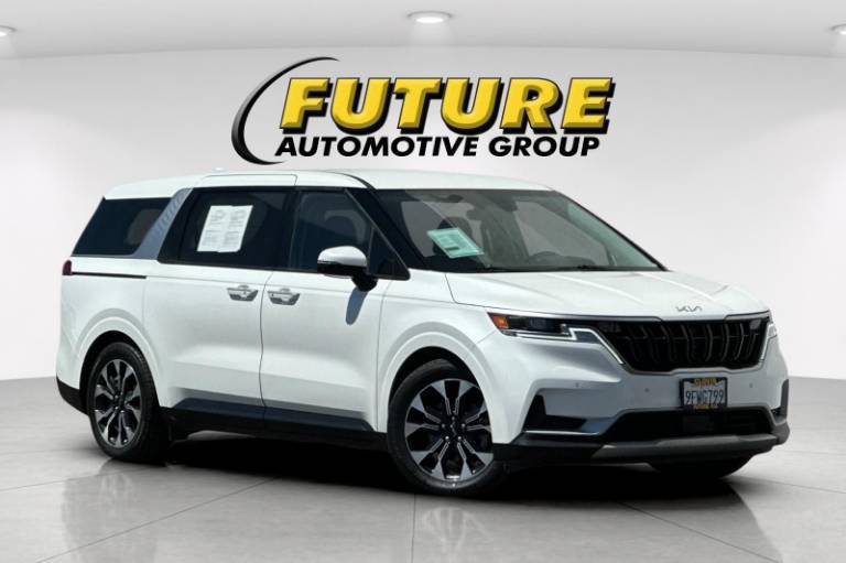 2023 Kia Carnival EX