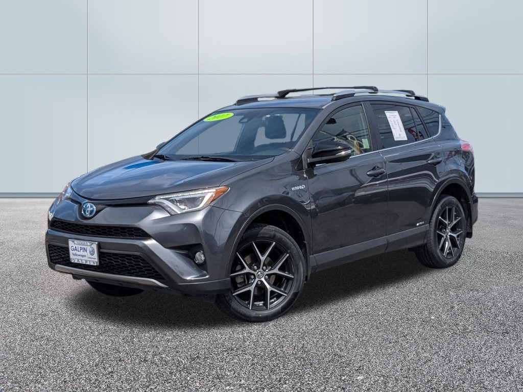 2017 Toyota RAV4 Hybrid SE