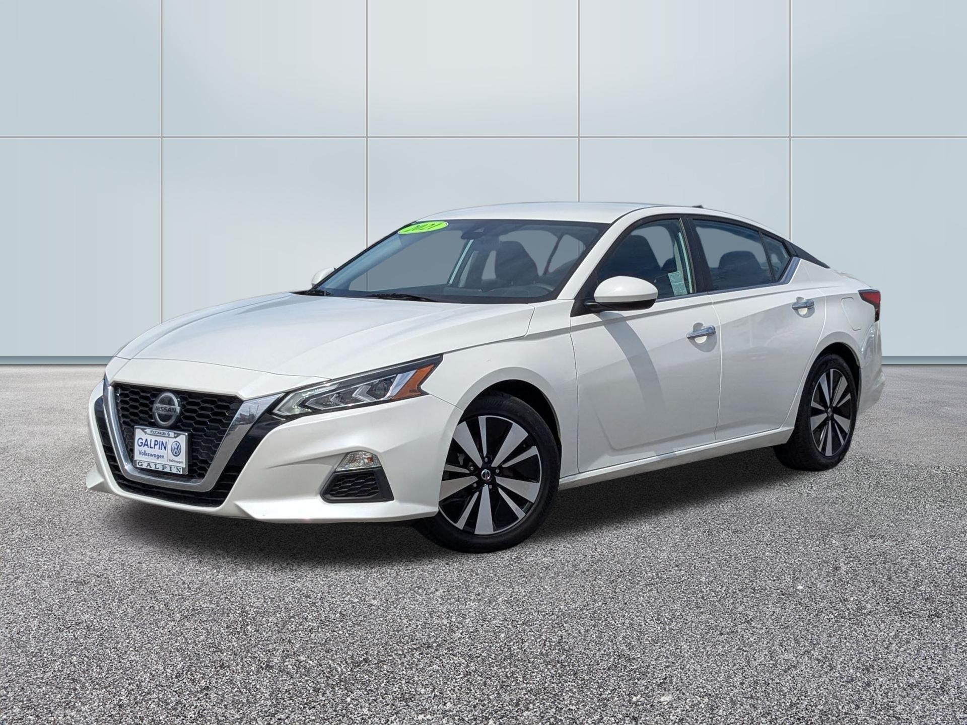 Used 2021 Nissan Altima SV FWD