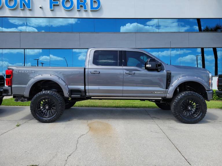 2026 Ford Super Duty F-250 SRW Platinum