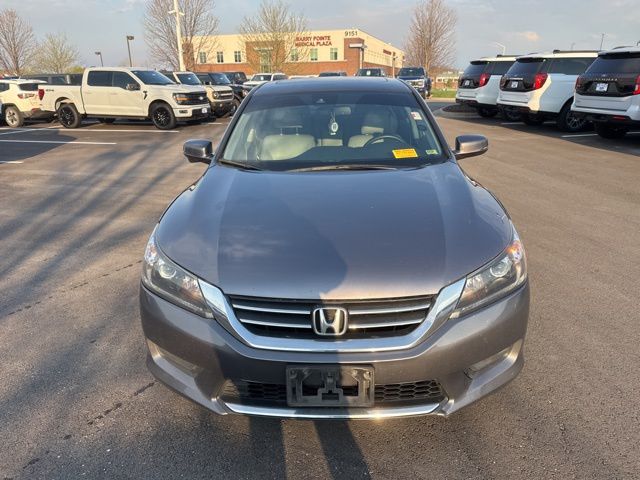 Used 2015 Honda Accord EX-L with VIN 1HGCR2F80FA225003 for sale in Kansas City