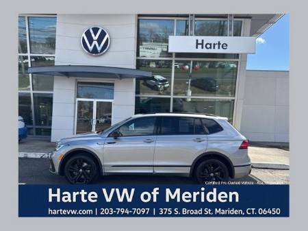 2023 Volkswagen Tiguan SE R-Line Black