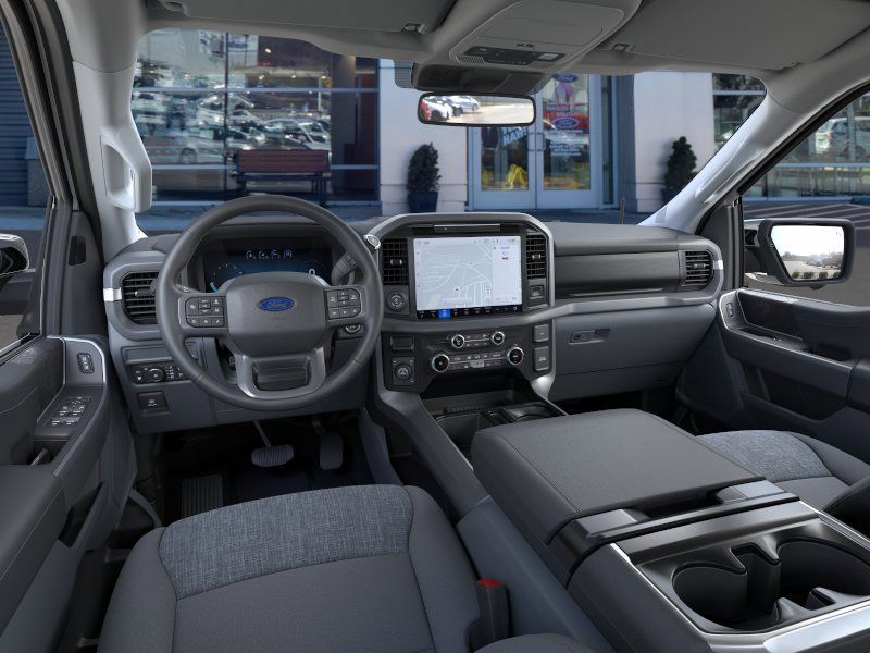 2025 Ford F-150 XLT - Photo 9