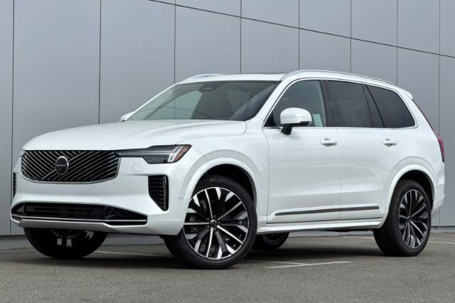 2026 Volvo XC90 B6 Plus 7-Seater