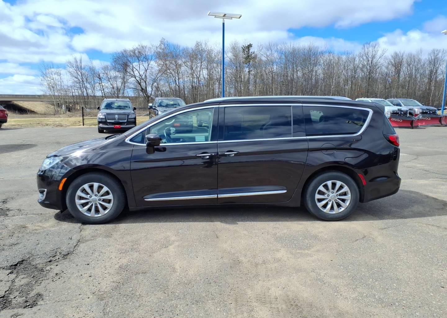 Used 2018 Chrysler Pacifica Touring L with VIN 2C4RC1BG0JR317900 for sale in Rice Lake, WI