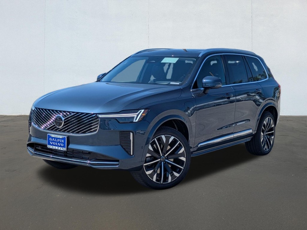 2026 Volvo XC90 Recharge Plug-In Hybrid T8 Ultra Bright