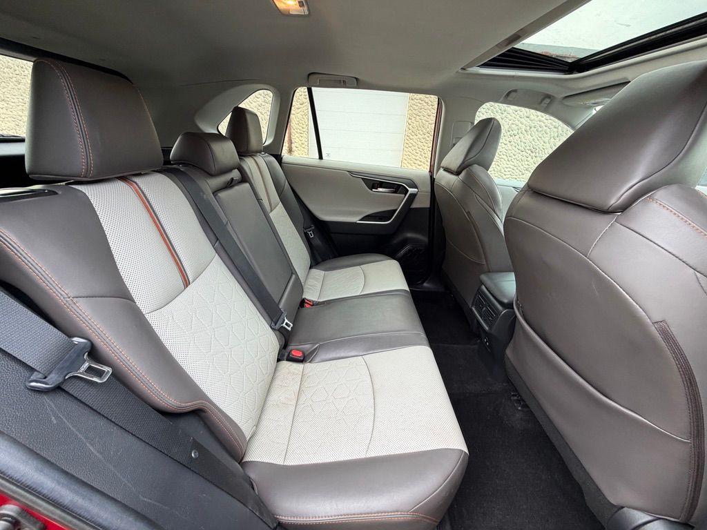 2020 Toyota RAV4 Adventure - Photo 27