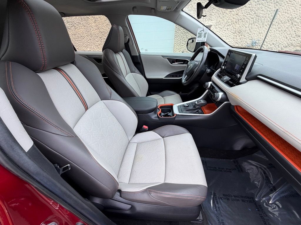 2020 Toyota RAV4 Adventure - Photo 30