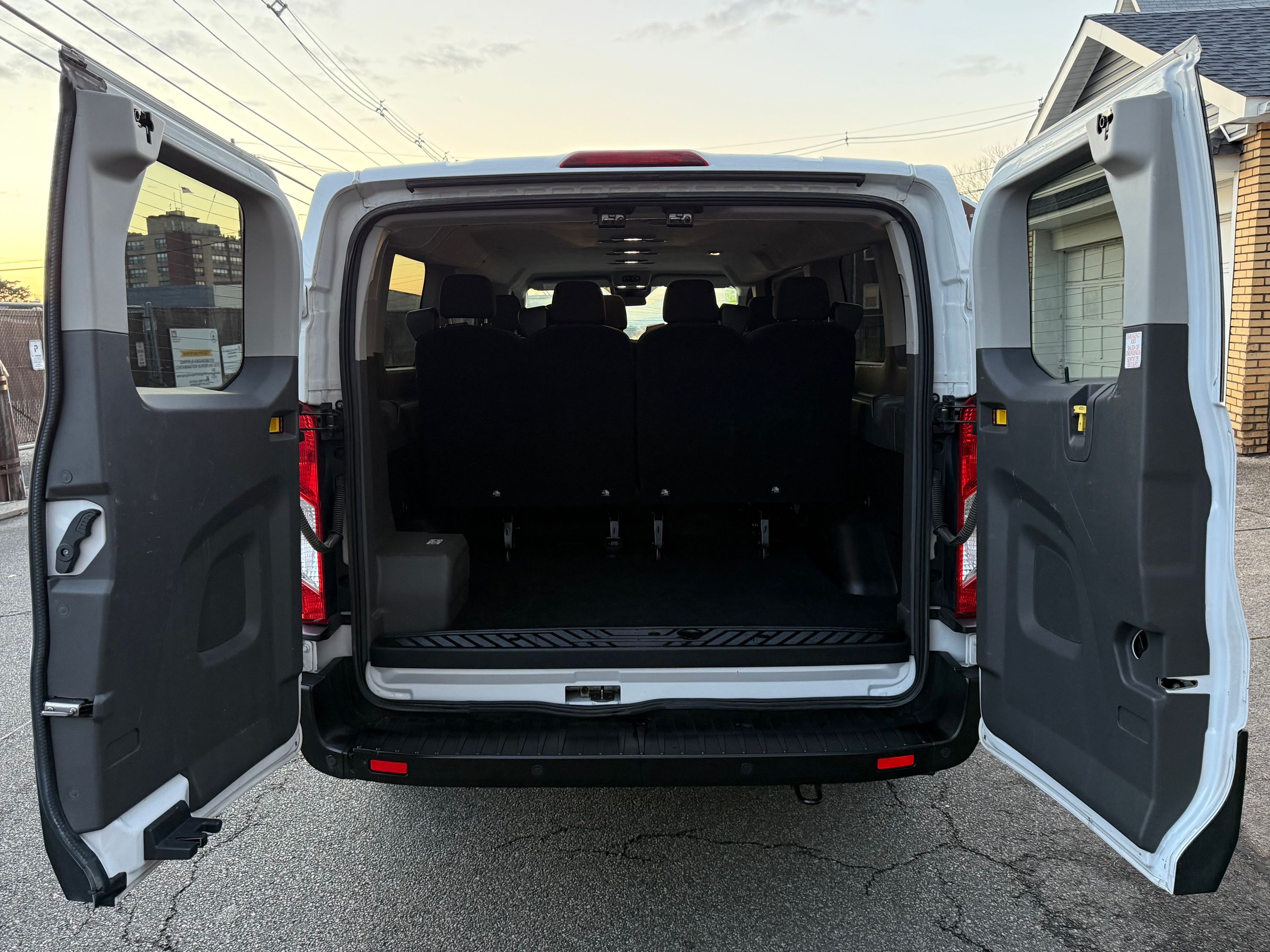 2023 Ford Transit Passenger Van XLT - Photo 12