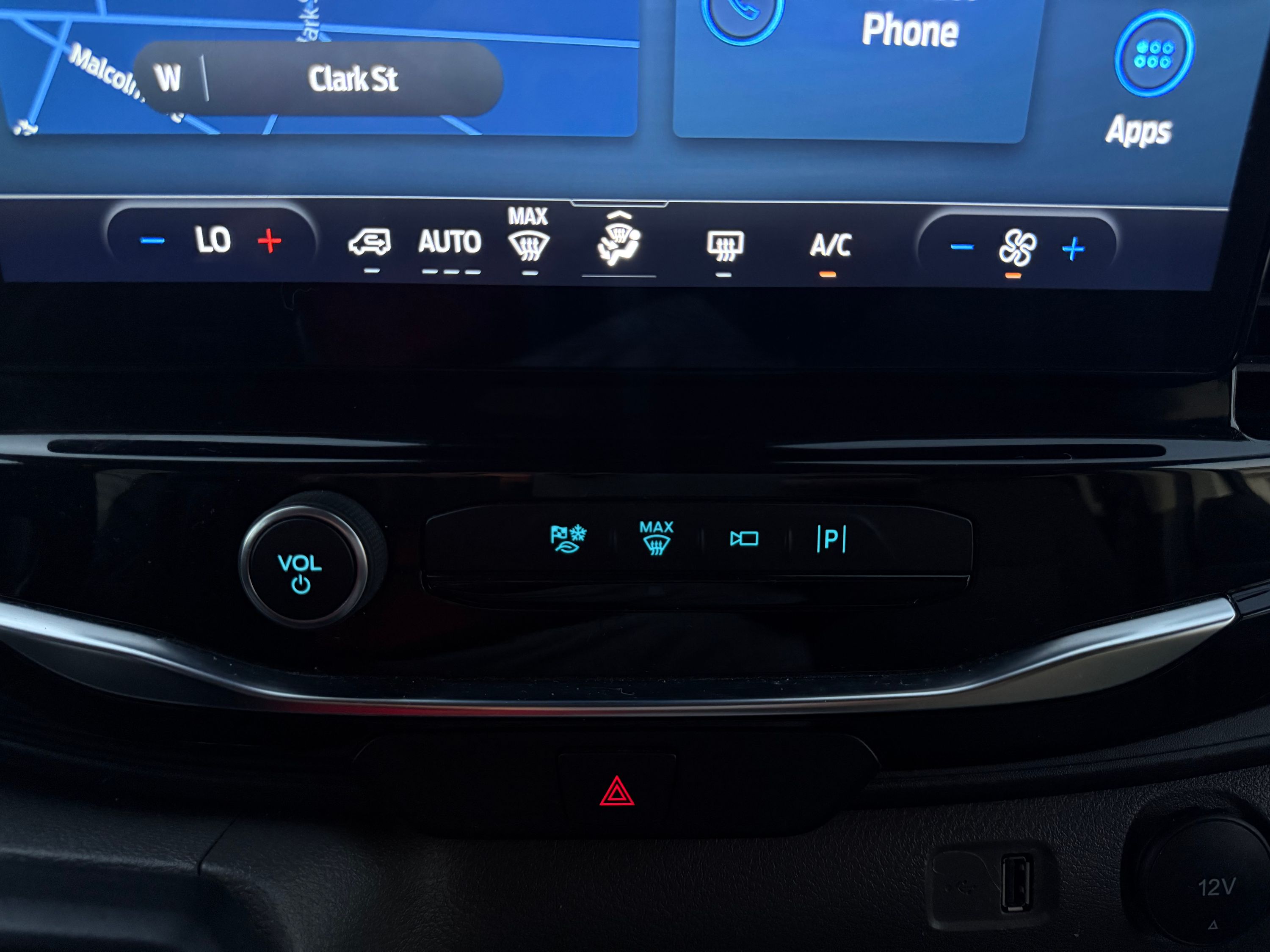 2023 Ford Transit Passenger Van XLT - Photo 34