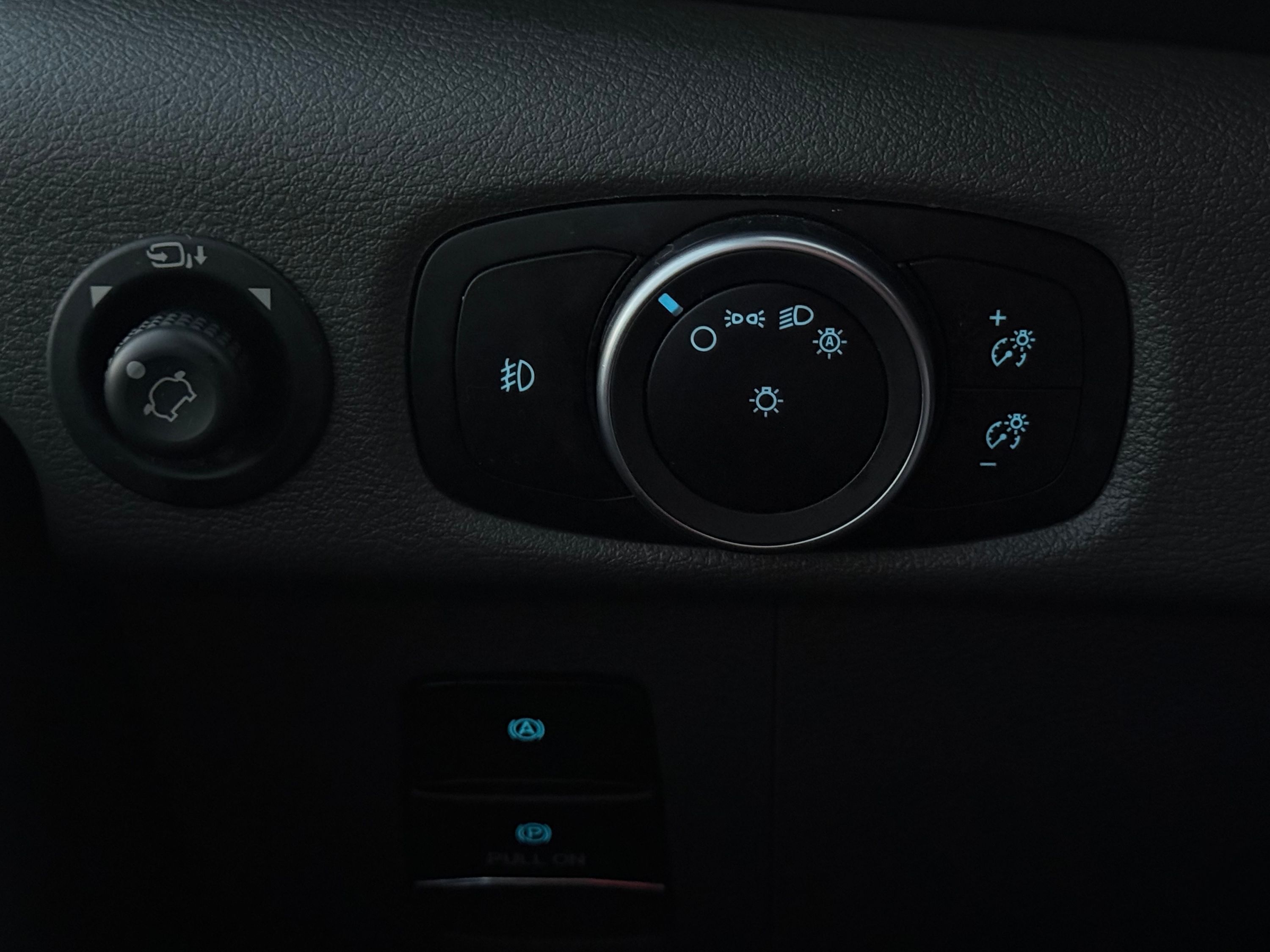 2023 Ford Transit Passenger Van XLT - Photo 36