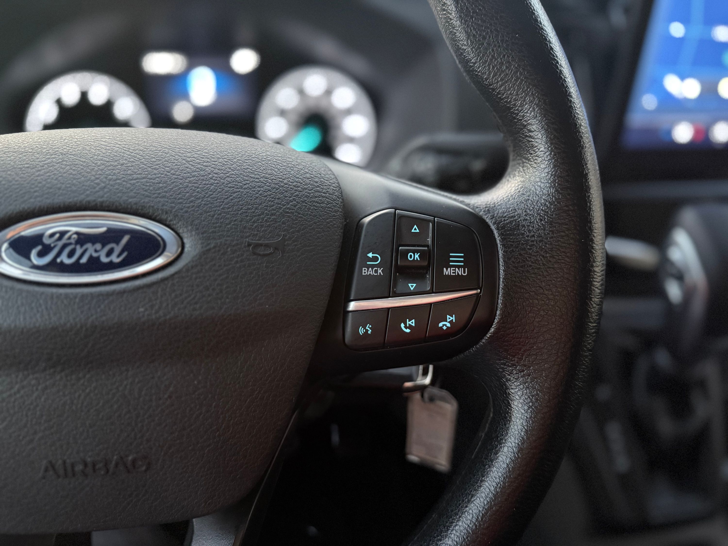 2023 Ford Transit Passenger Van XLT - Photo 38