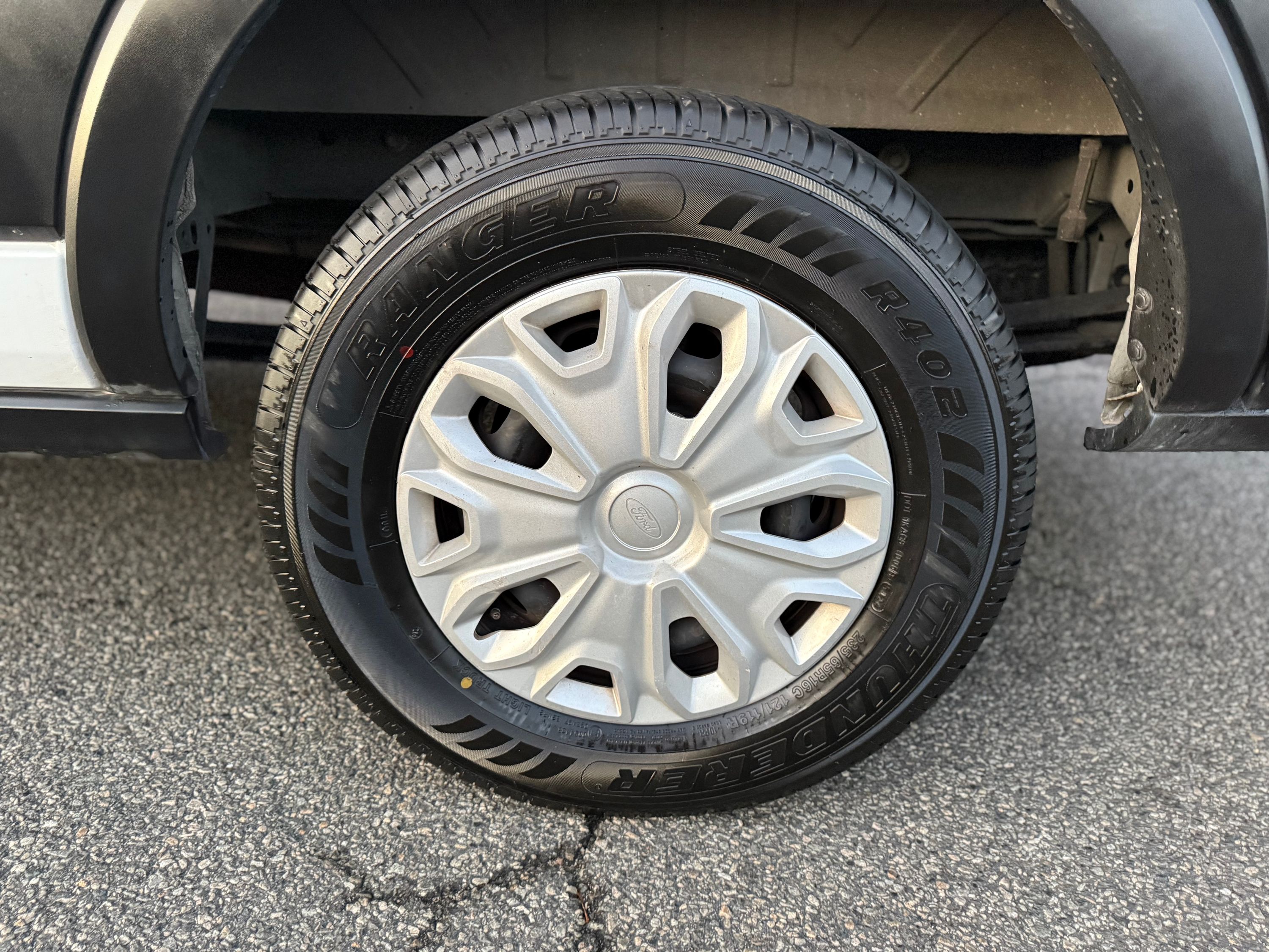 2023 Ford Transit Passenger Van XLT - Photo 41