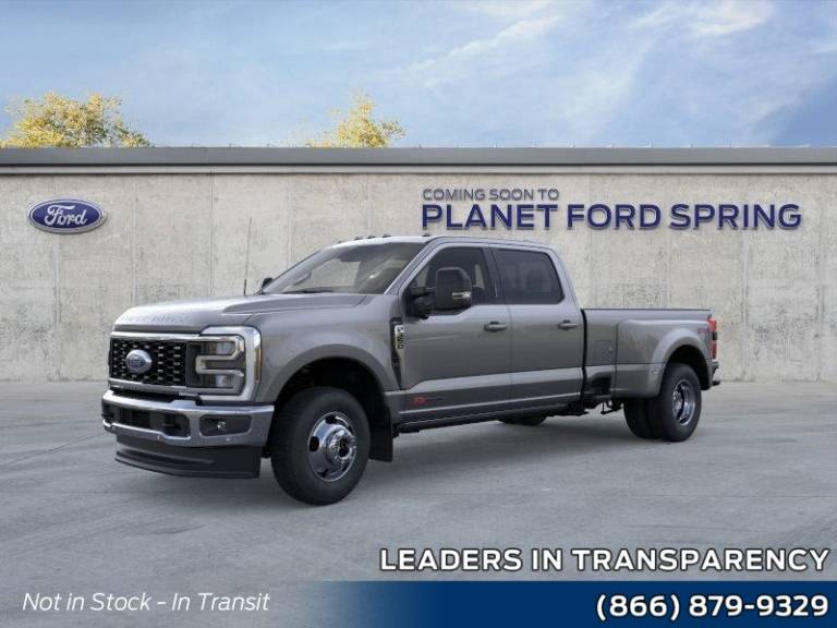 2026 Ford Super Duty F-350 DRW LARIAT 4WD Crew Cab 8' Box