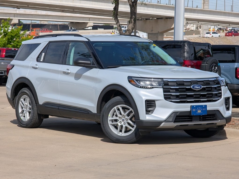 2026 Ford Explorer Active w/200A Pkg