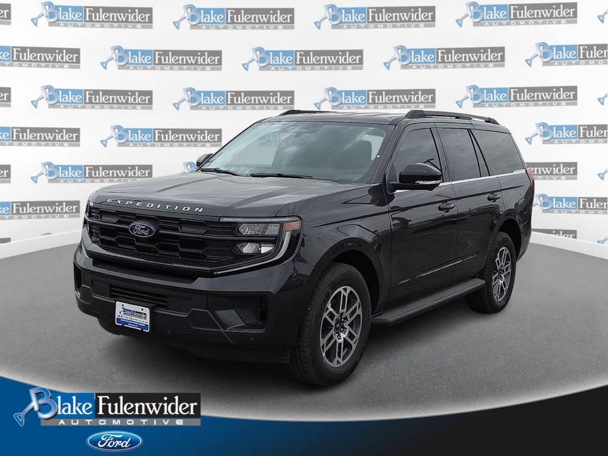 2026 Ford Expedition Active's photo