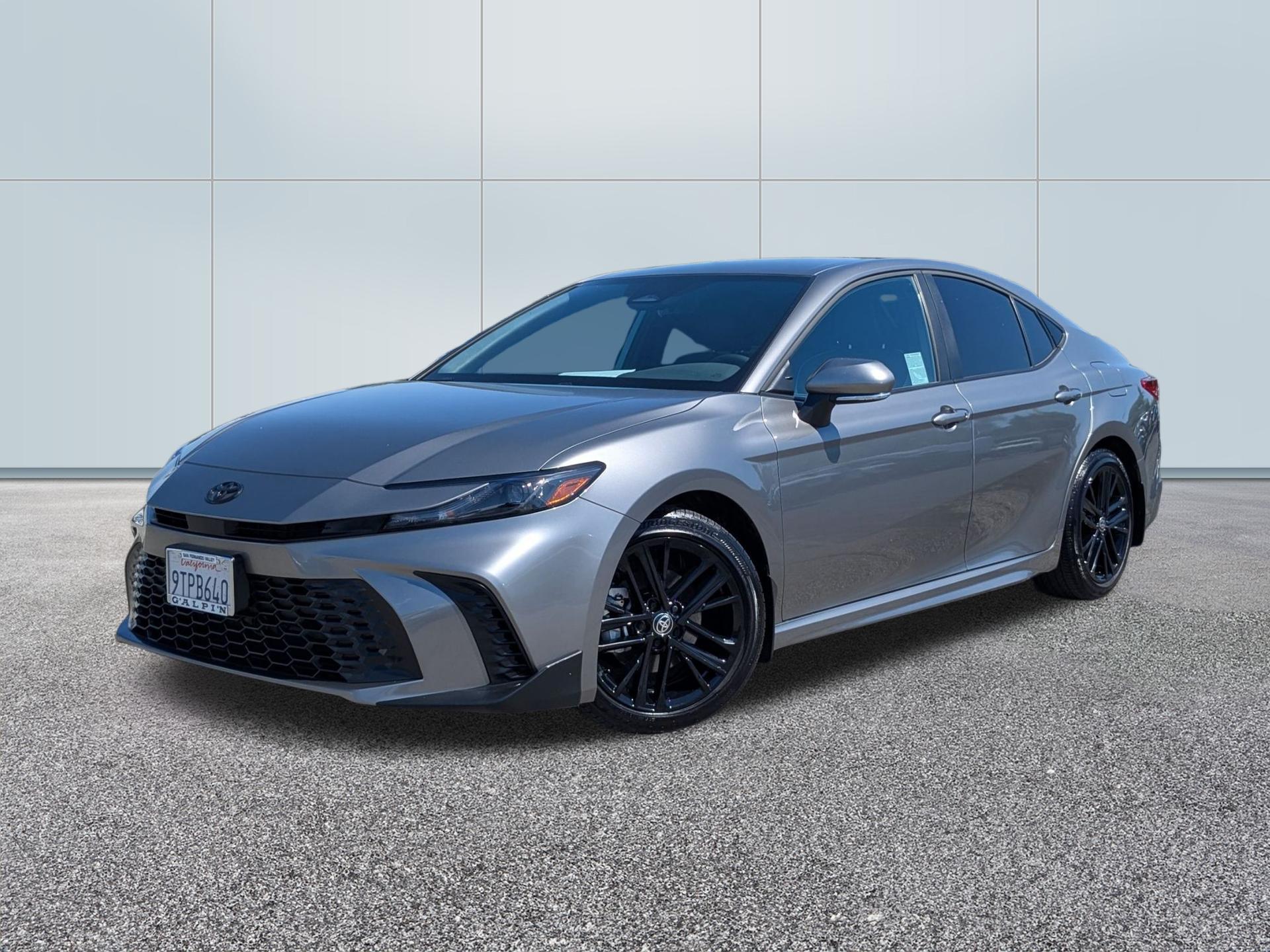 Used 2025 Toyota Camry SE