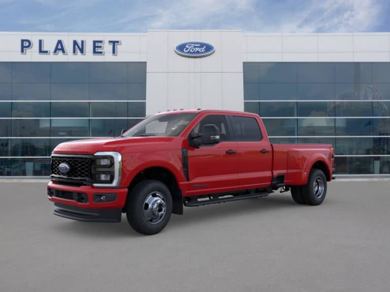 2026 Ford Super Duty F-350 DRW XL 4WD Crew Cab 8' Box