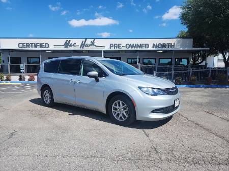 2023 Chrysler Voyager LX