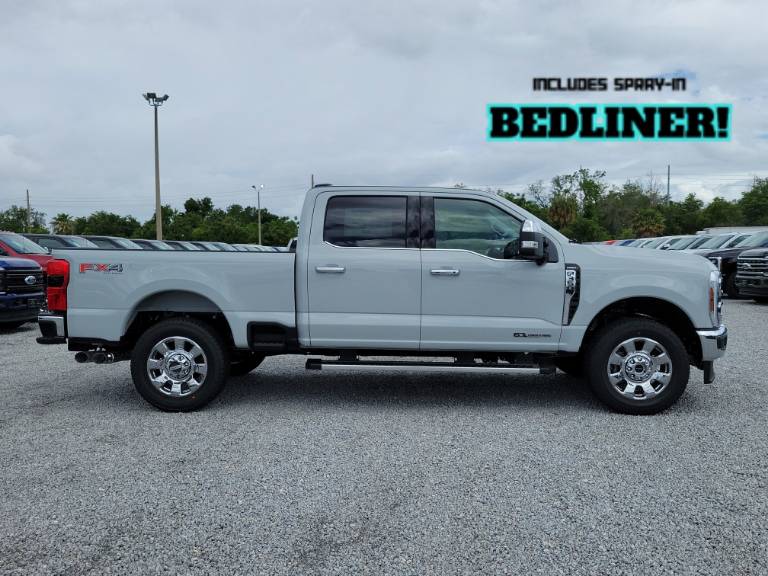 2026 Ford Super Duty F-350 SRW LARIAT