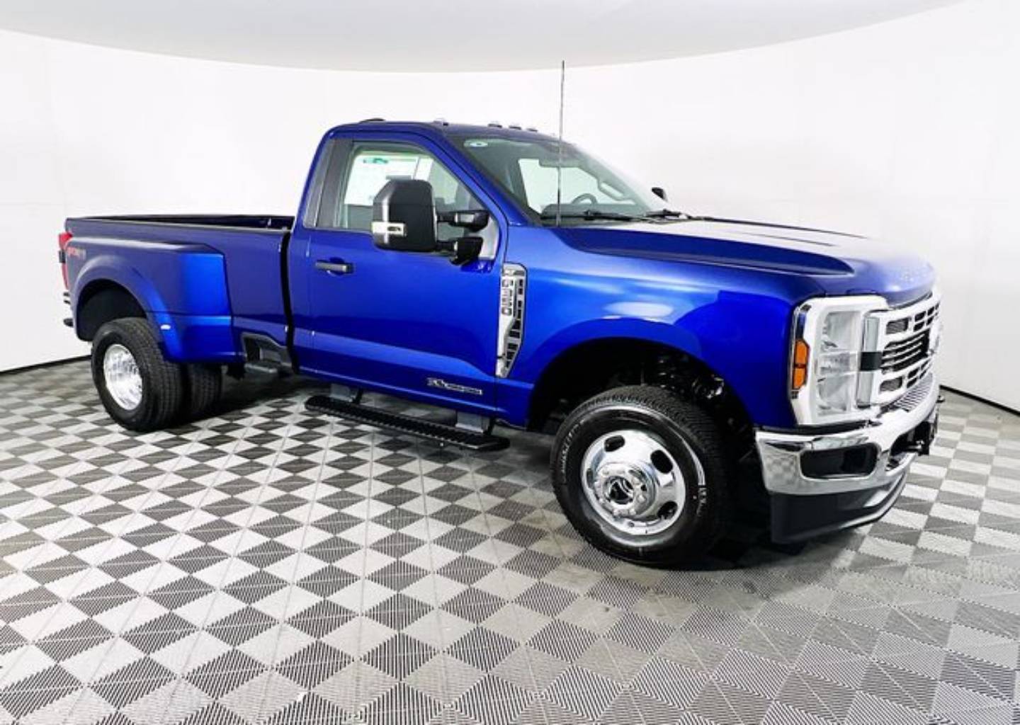 2026 Ford F-350 XLT 4x4 Regular Cab 8' Box DRW's photo