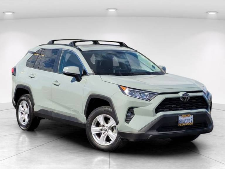 2021 Toyota RAV4 XLE