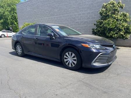 2022 Toyota Camry Hybrid LE