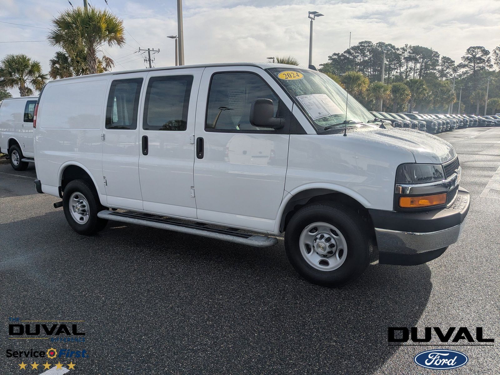 2024 Chevrolet Express 2500 Work Van