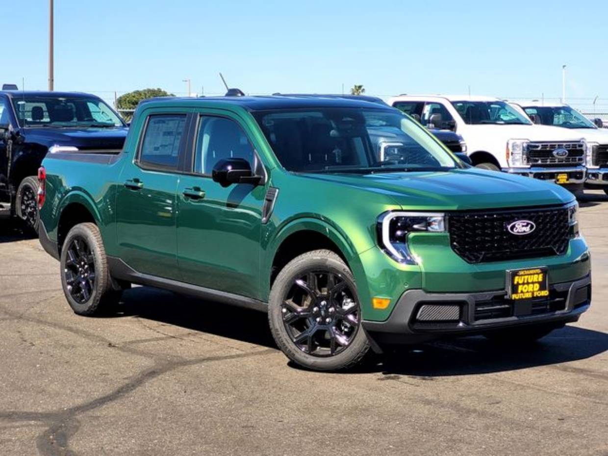 2025 Ford Maverick Lariat AWD's photo