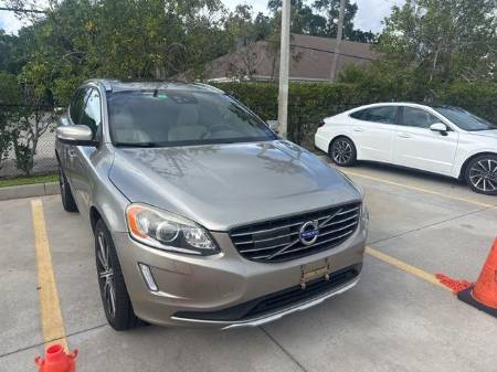 2015 Volvo XC60 T5 Platinum