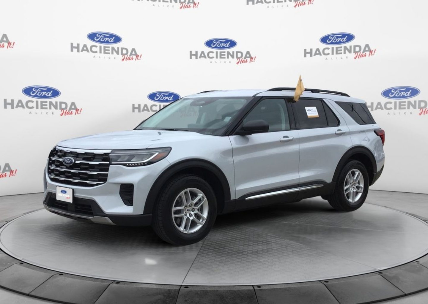 2025 Ford Explorer Active RWD (PL535)'s photo