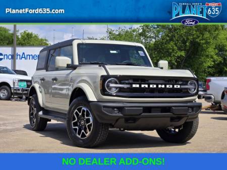 2026 Ford Bronco Outer Banks