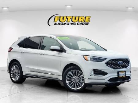 2020 Ford Edge Titanium