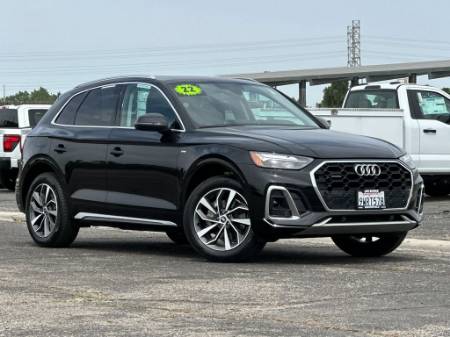 2022 Audi Q5 S line Premium
