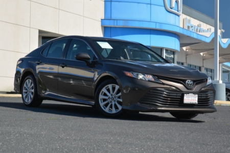 2018 Toyota Camry LE SEDAN