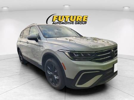 2023 Volkswagen Tiguan 2.0T SE