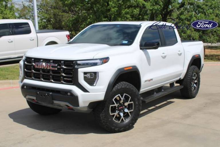 2025 GMC Canyon AT4