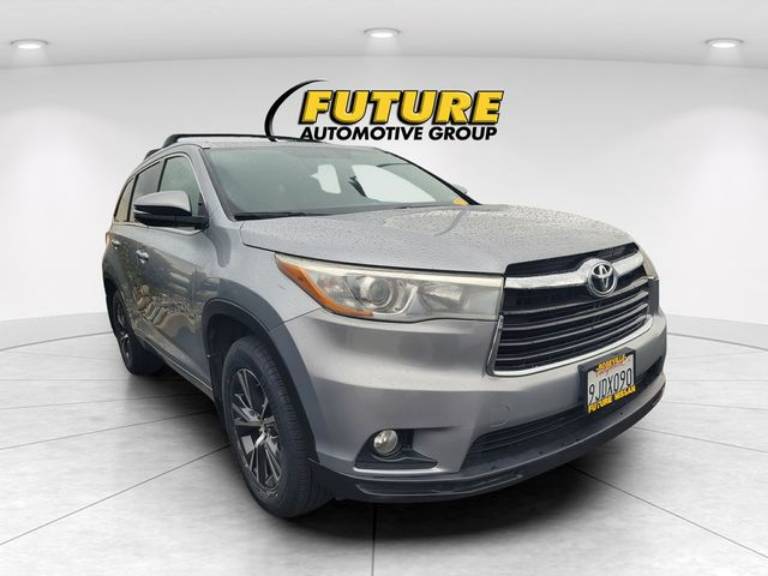 2016 Toyota Highlander XLE V6