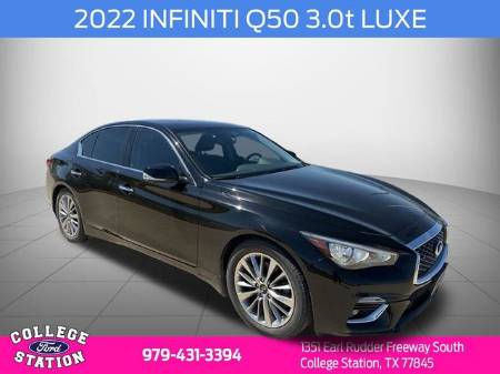 2022 INFINITI Q50 LUXE